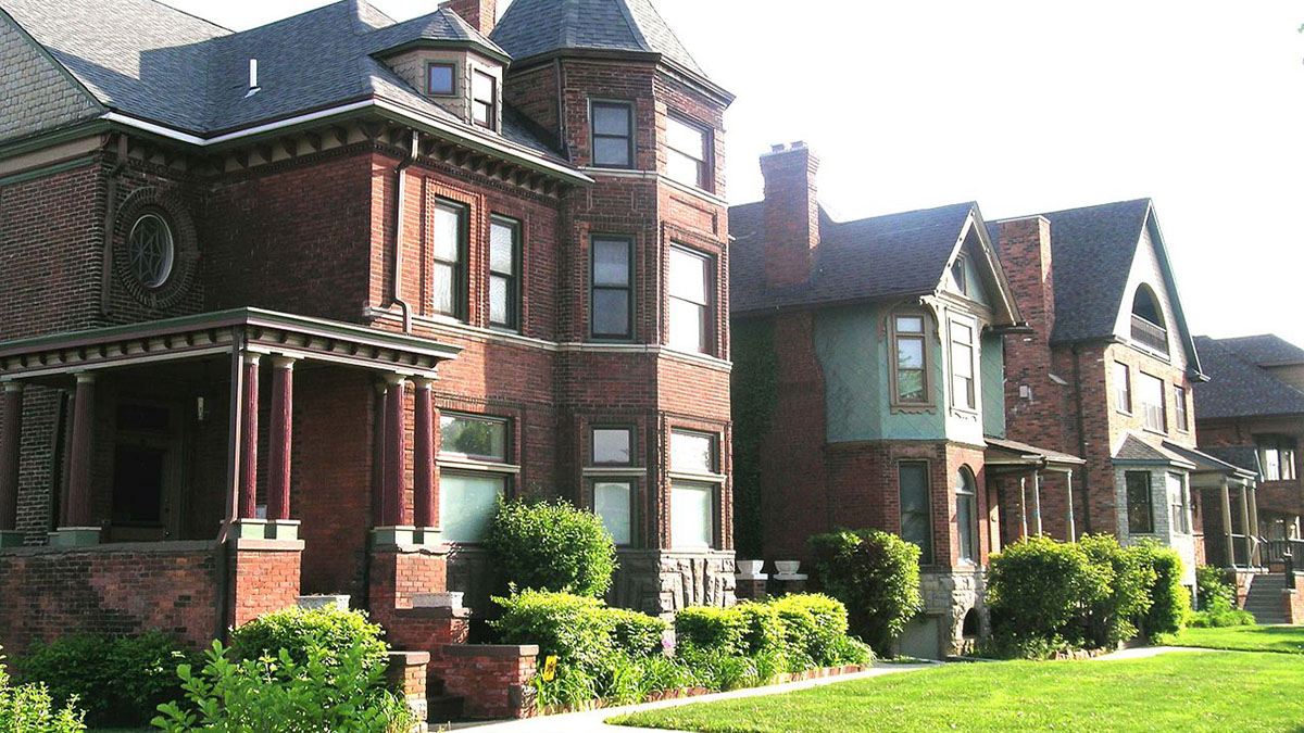 Historic urban metros are blue, but minorities are moving away