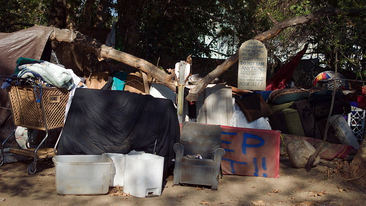 Homelessness increases as Los Angeles descends into neo-feualism