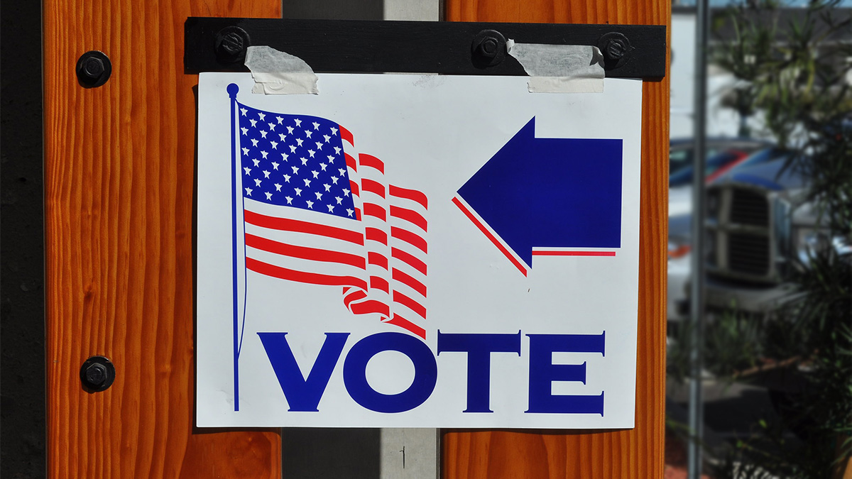 Real American divide is between party extremism and the mostly moderate American electorate.
