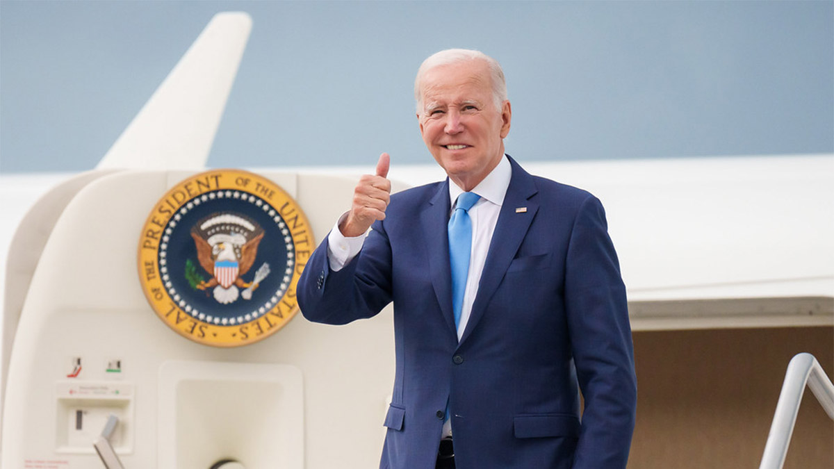 Progressive Biden is losing support from middle-class & working-class Democrats